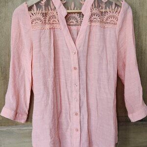 Pearl 3/4 sleeve button front casual top